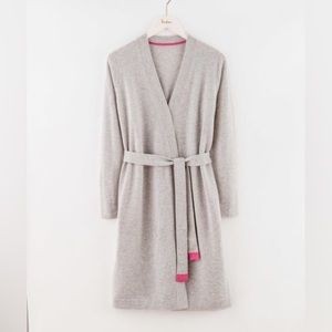 Spectacular 100% cashmere robe by Boden, size Small